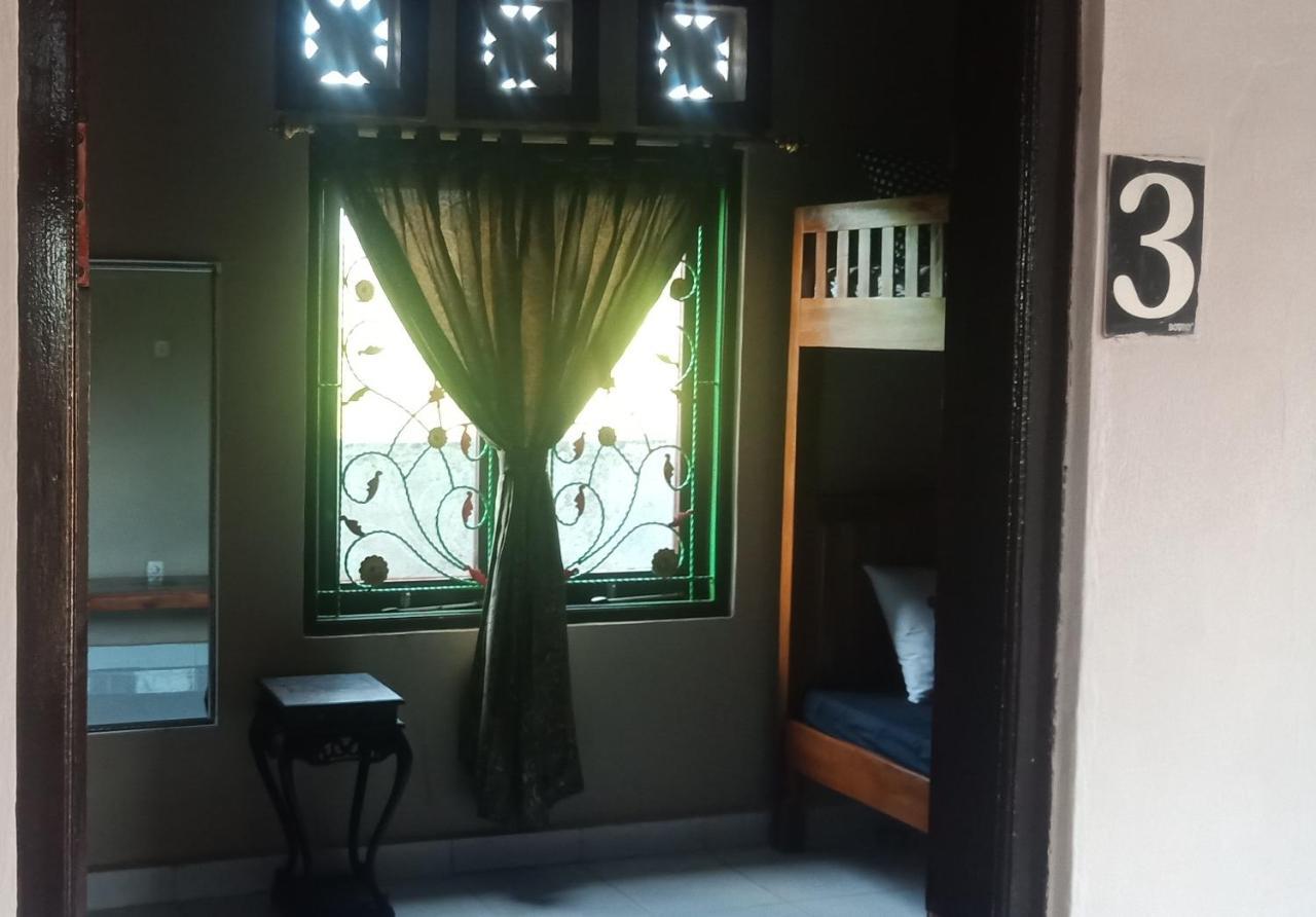 Ibu Ana Homestay Selemadeg Exterior foto