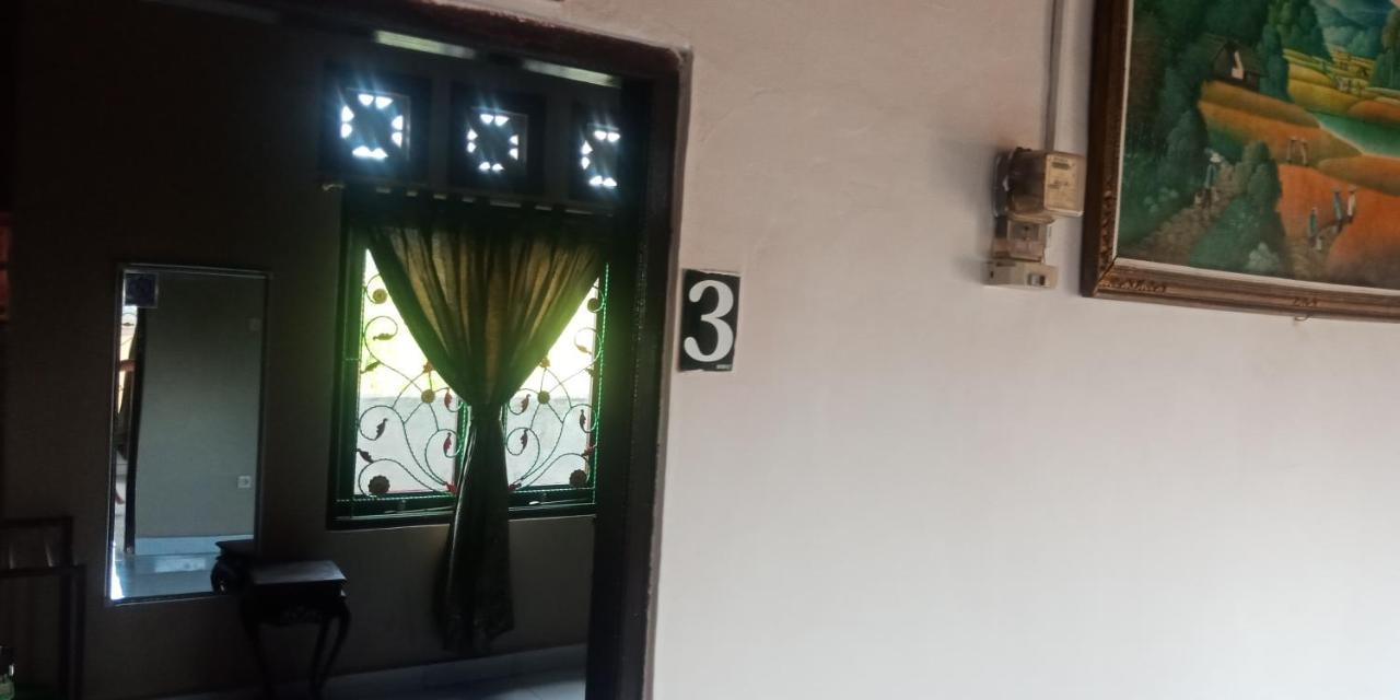 Ibu Ana Homestay Selemadeg Exterior foto